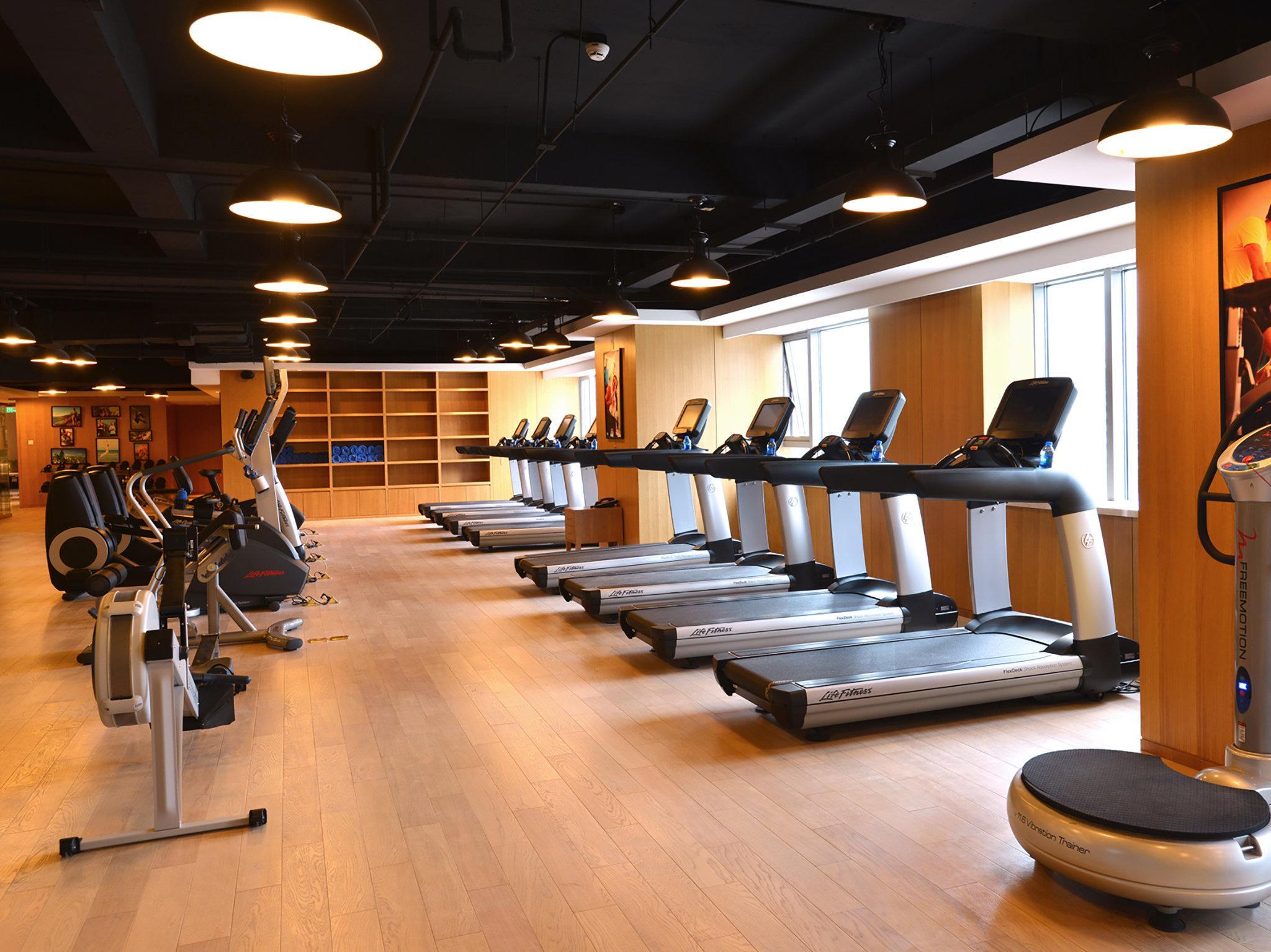 Hotel Crowne Plaza Noah Square By Ihg