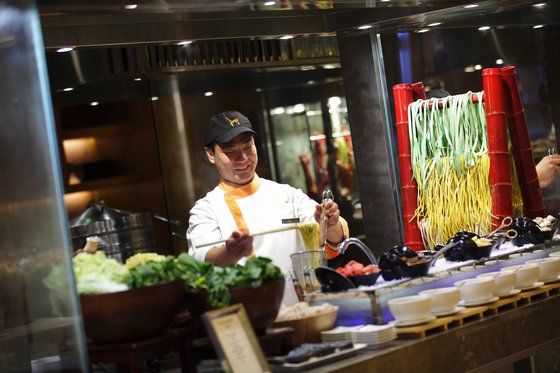 Crowne Plaza Noah Square By Ihg Hotel Shanghai